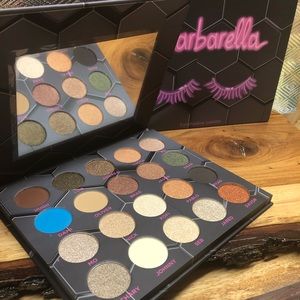 BEEBEAUTY LONDON Barbarella Eye Palette